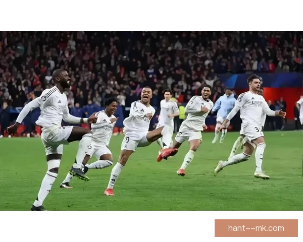 皇马提前四轮锁定队史第36座西甲冠军 荣耀再度加冕